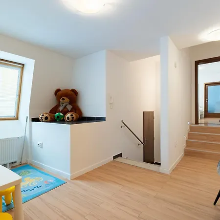 Old Town Oasis 4 Apartman Pozsony