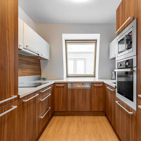 Old Town Oasis 4 Apartman