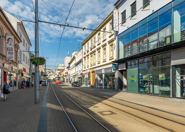 Old Town Oasis 4 شقة