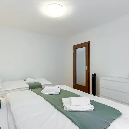 Old Town Oasis 4 * Bratislava